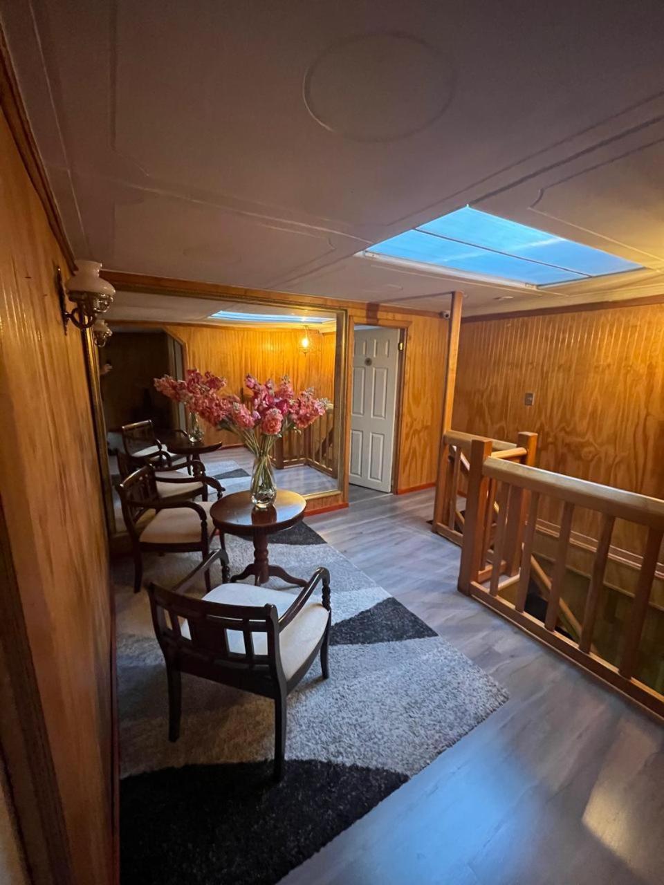 Hostal Español Coyhaique Exterior foto
